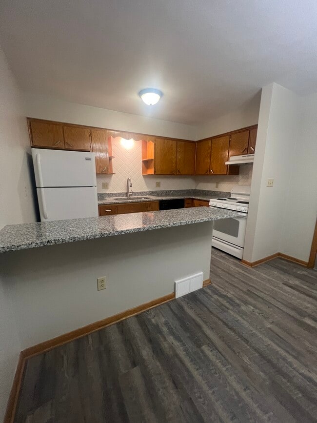 1615 W 44th St Townhome Townhome Rental in Erie PA