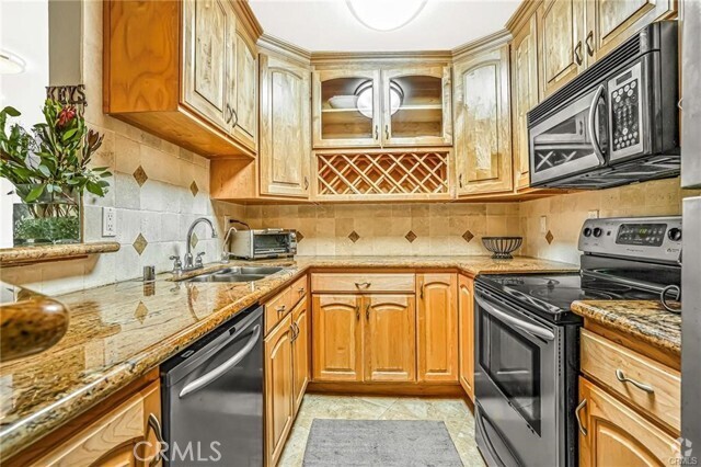 Building Photo - 650 The Village Unit 204 Rental