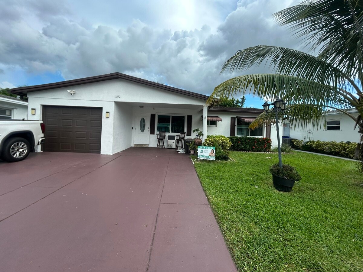 Photo - 1150 NW 72nd Terrace