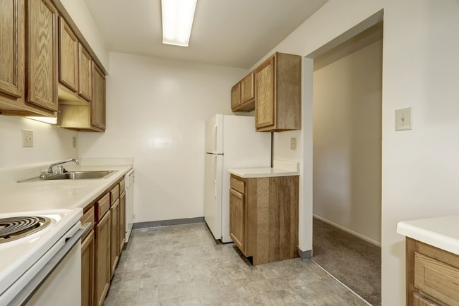 Photo - Brookmont Apartments