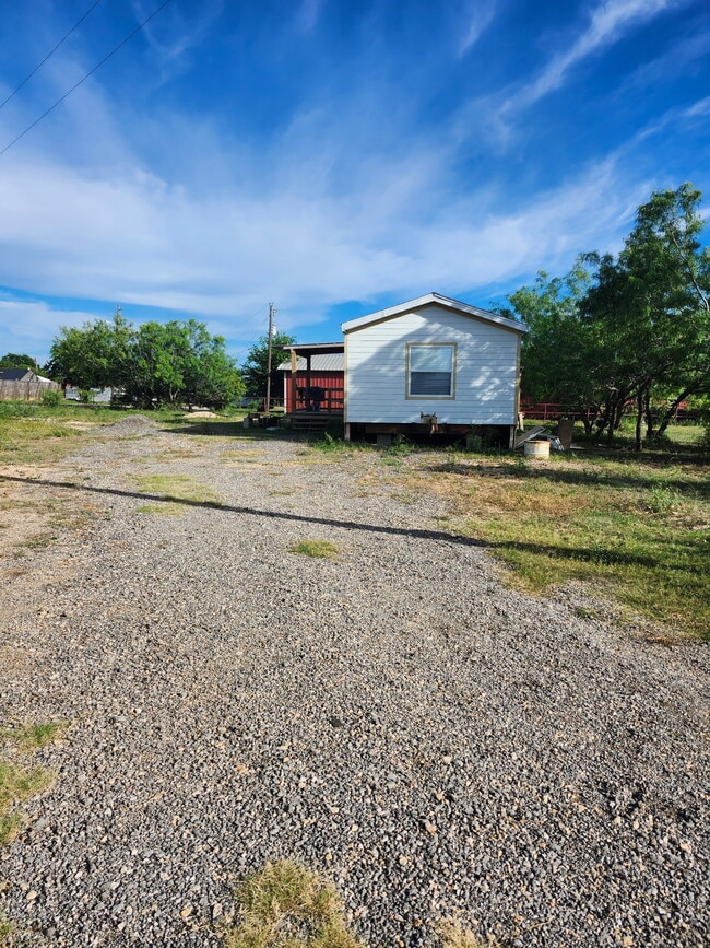 Photo - 525 Hobby Horse Rd