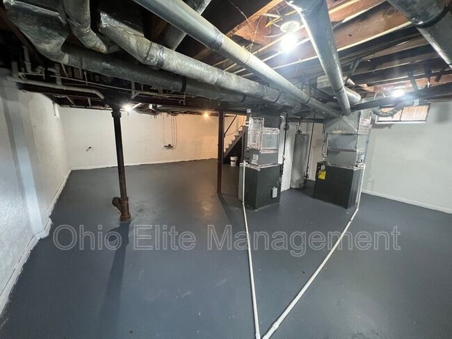 Photo - 397 1/2 S Ogden Ave