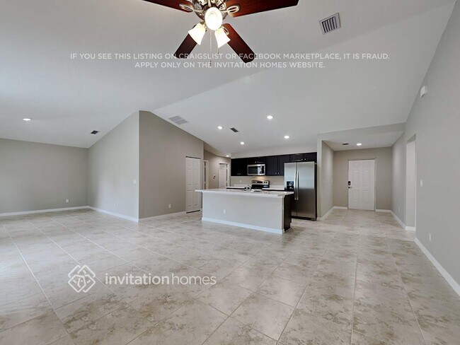 Photo - 306 Buzby St SE