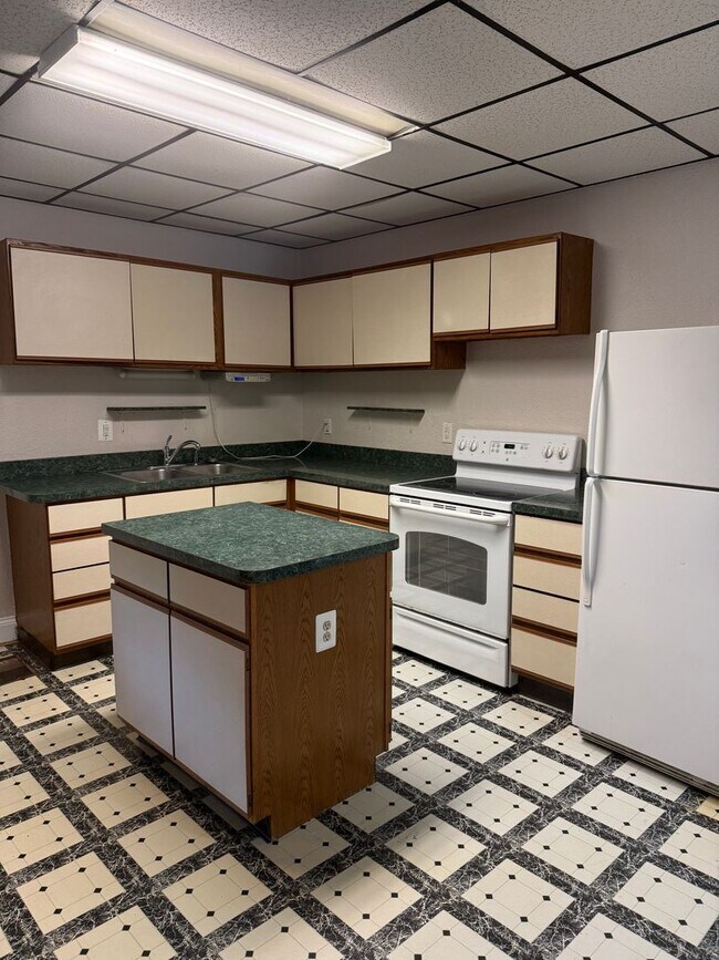 Photo - Motter Ave Unit #1