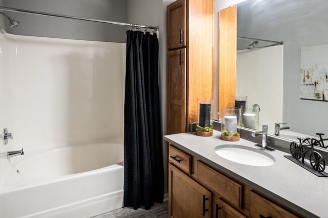 Grand Island Apartments