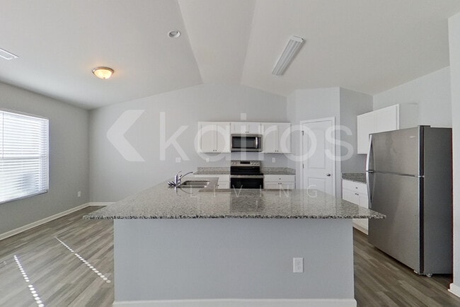 Photo - 1190 Silvertrace Dr