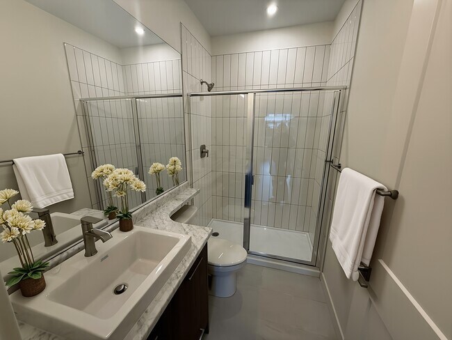 Photo - 5382-200 200 St