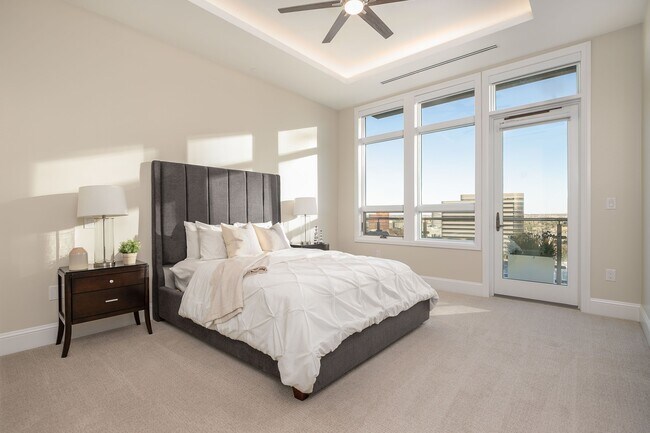 Photo - 5455 Landmark Pl Unit # 918