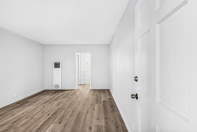 Building Photo - 3525 2nd St