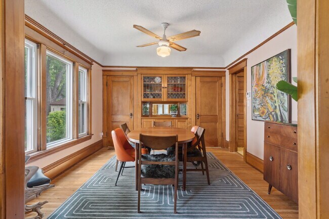 Photo - 3932 Garfield Ave