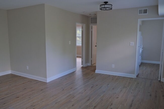 Photo - Beautiful corner unit in a secure, all-brick, pet-friendly building Unit 912