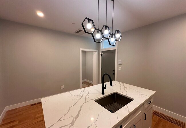 16 Baker Ct