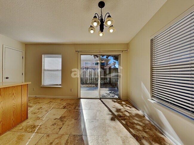 Photo - 777 Rembrandt Ave