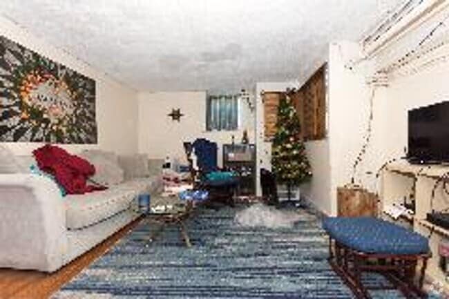Building Photo - Renovated Brookline / BU Central Campus Ga... Rental