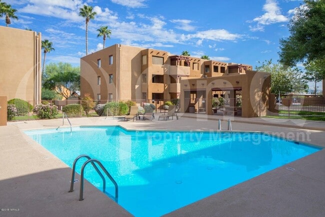 Building Photo - 1810 E Blacklidge Dr Unit 410