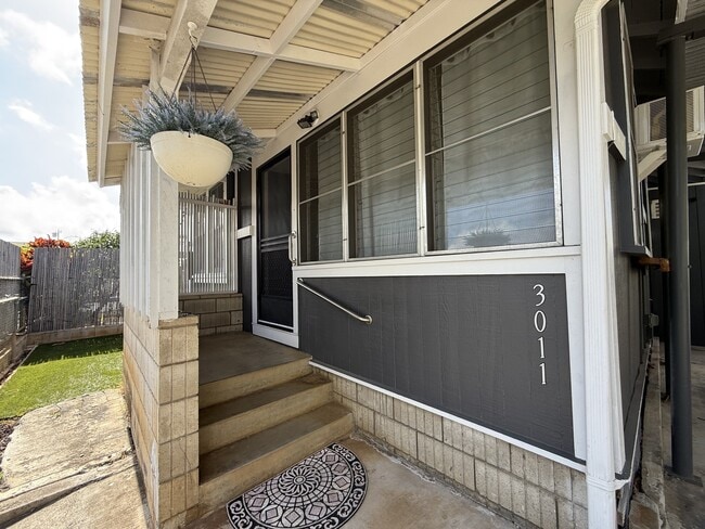 Photo - 3011-3011 Kaina St