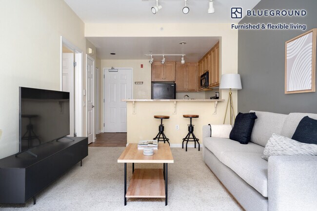 Photo - 853 Commodore Dr Unit FL3-ID1103