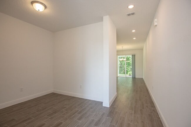 Photo - 1431 Broad Wing Ln