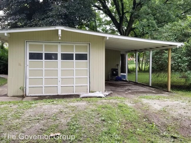 Photo - 2 Bedroom/1 Bathroom in Iowa City - East Side