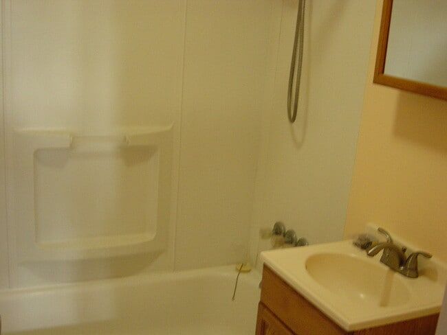 Photo - 247 Smith Rd