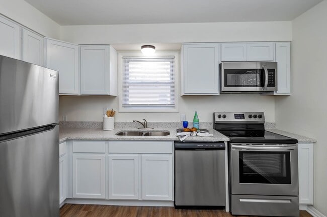 2213-2215 Fairfax Road