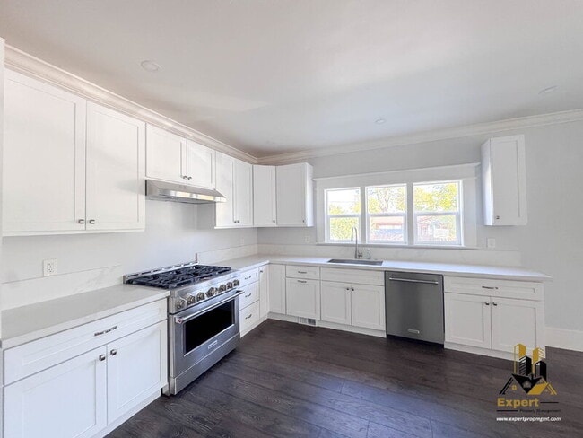 Photo - 400 Pleasant St