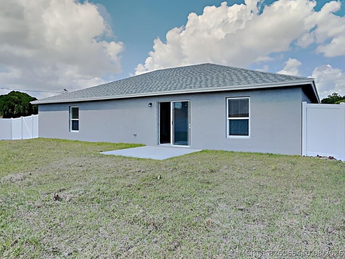 Photo - 2078 SW Savage Blvd