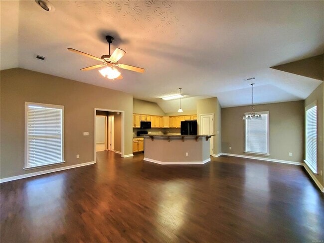 96 Grand Park Dr