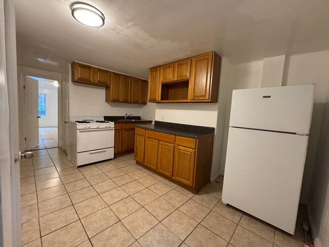 Photo - 860 Herkimer St Unit 1