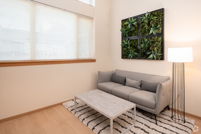 Studio, 1BR