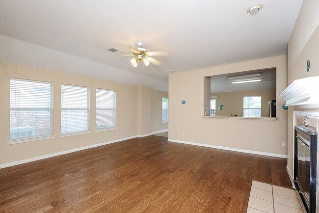 Photo - 2908 Bourbon St