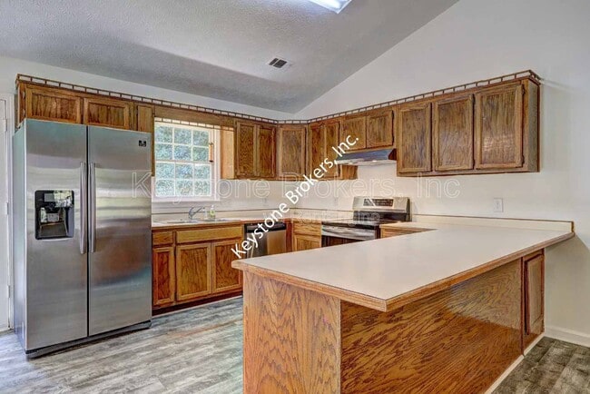 Photo - 9166 Tara Dr SW