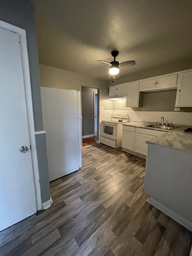 Photo - "Charming 3-Bedroom Home in Saint Louis – ...