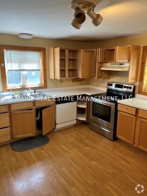 Building Photo - 9 Winsor Ln Unit B2 Rental