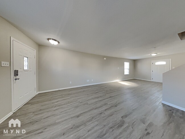 Photo - 3117 W Meadowbend Dr