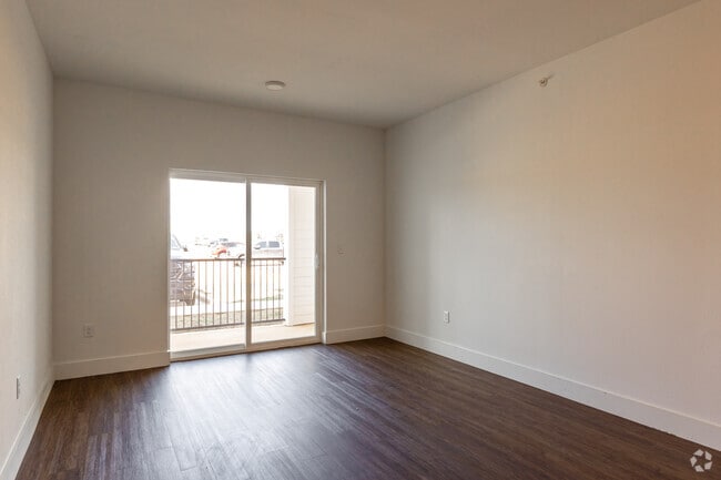 1HAB, 1BA - 725 ft²