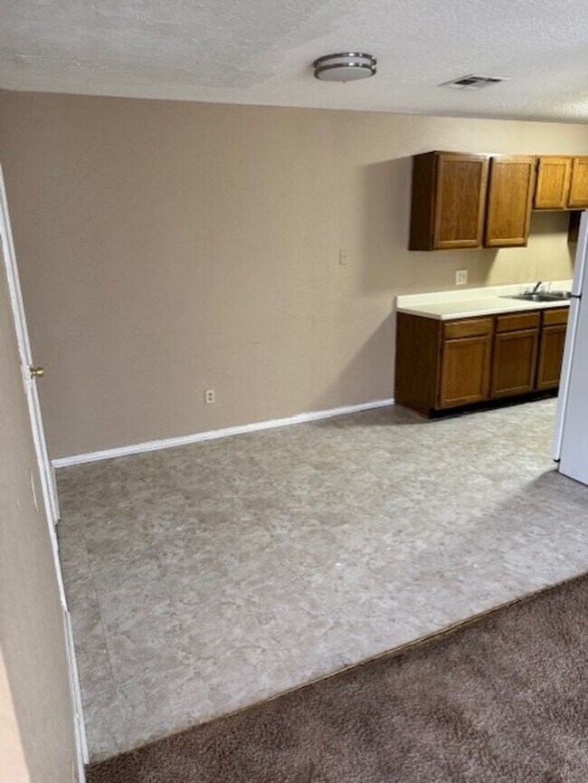 Photo - 1328-1330 Eastgate Unidad 1328 Eastgate