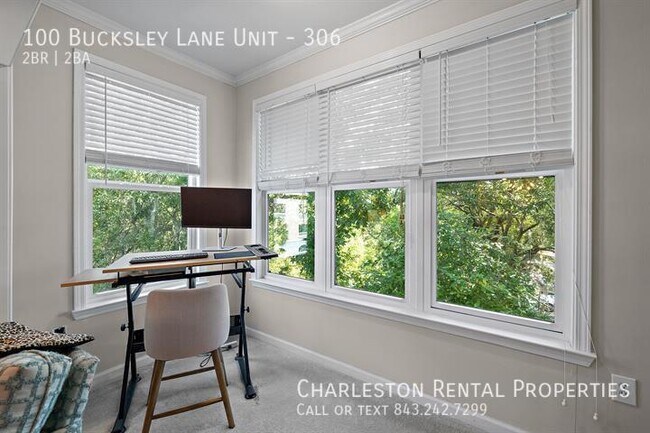 Photo - 100 Bucksley Ln