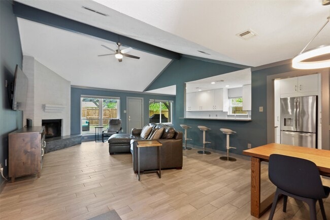 Building Photo - 5839 Toddington Rd Rental