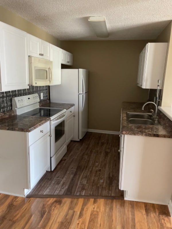 Photo - 8725 Chandler Dr Unit A