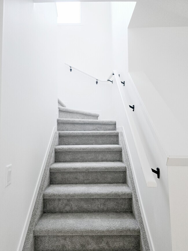 Photo - 11521-11129 129 Ave NW Unit 11521 MAIN