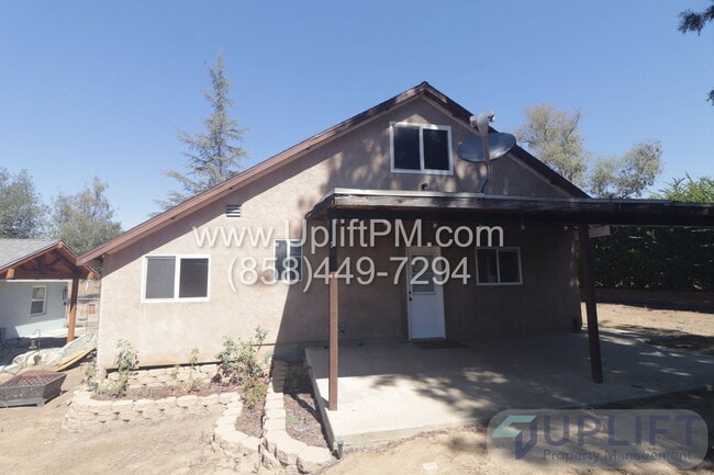 Photo - 320 3rd St