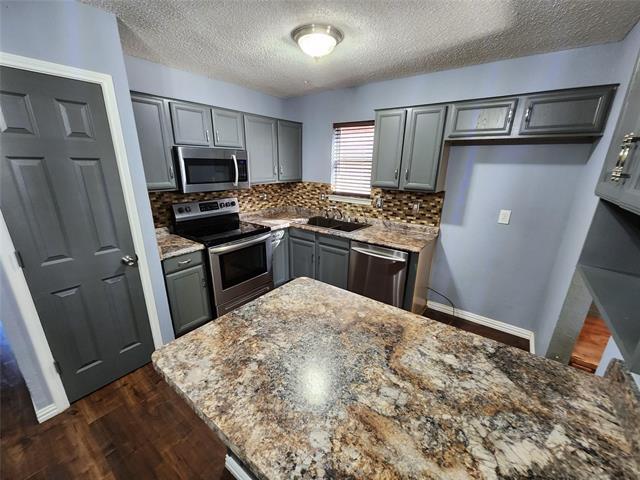 Photo - 514 Hollyberry Dr