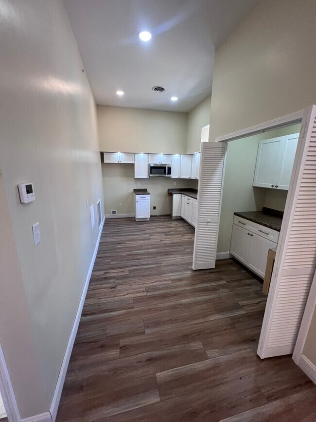 Photo - 1314 11th Ave Unidad 3rd Floor Rear