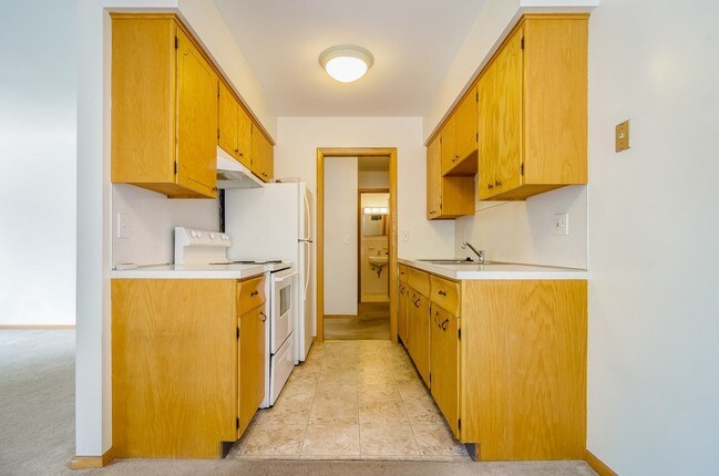 Photo - 2649 Humboldt Ave S