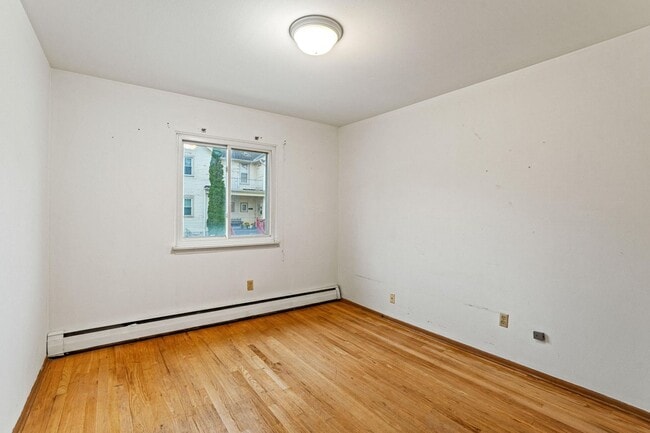 Photo - 935-937 N 37th St. Unidad 104