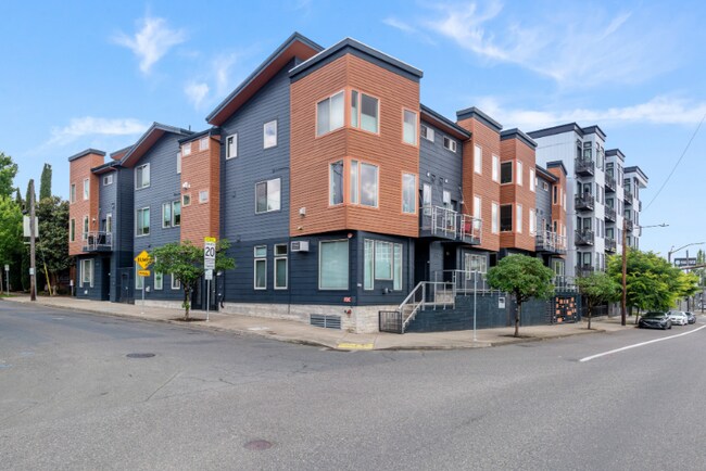 Photo - 1607 NW Davis St Unit 12