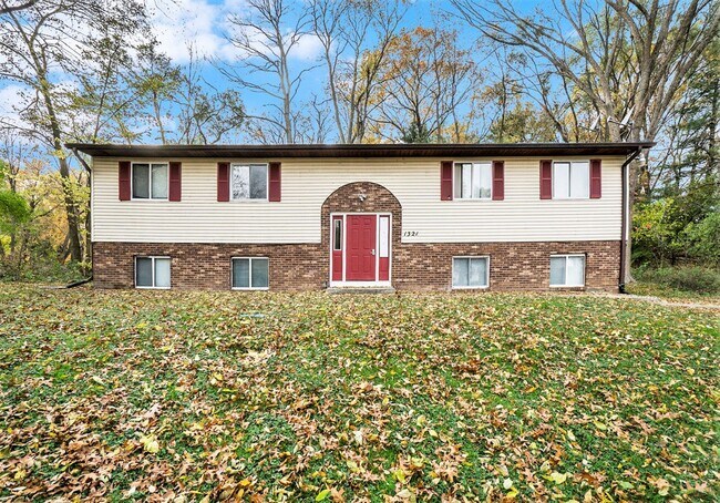 Photo - Newly remodeled 1 bedroom 1 bathroom - Ask about our Security Deposit Alternative! Unidad 1321 Huntington #1