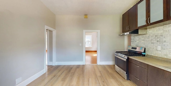 Photo - 20 Holmes St Unit 2