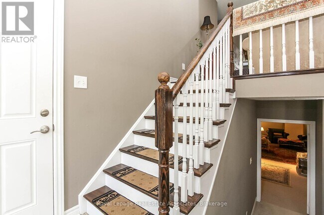 Photo - 139 White Sands Way